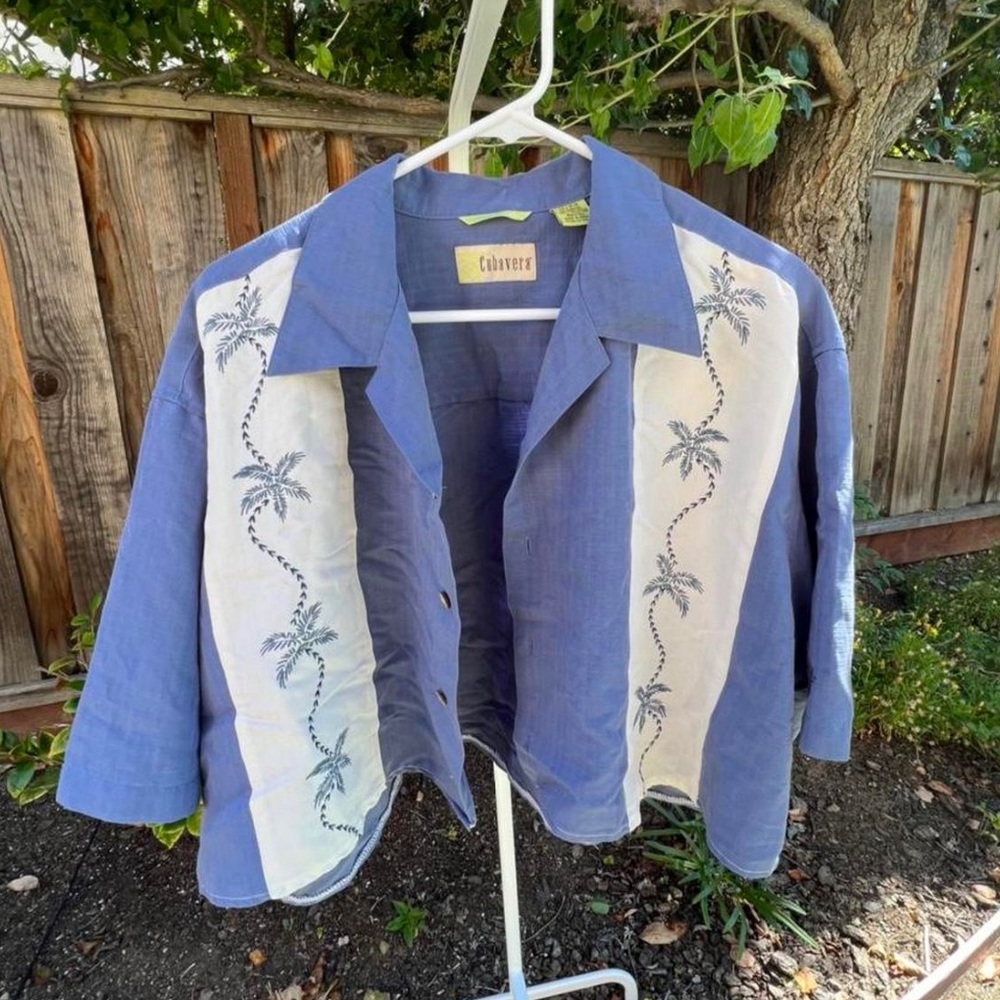 brandy melville hawaiian shirt